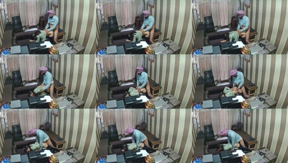 Punjabi sex of a boss fucking his employee in his office